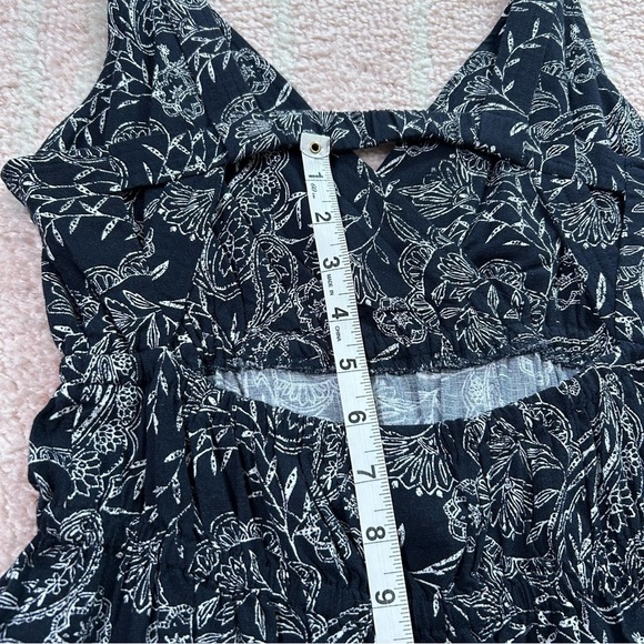 NWT Universal Thread Navy and White Floral Maxi Dress Size Small Cotton Blend - Picture 10 of 11